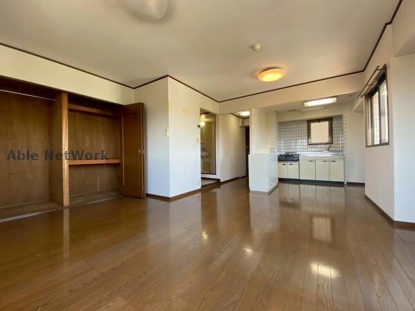 リビングダイニング