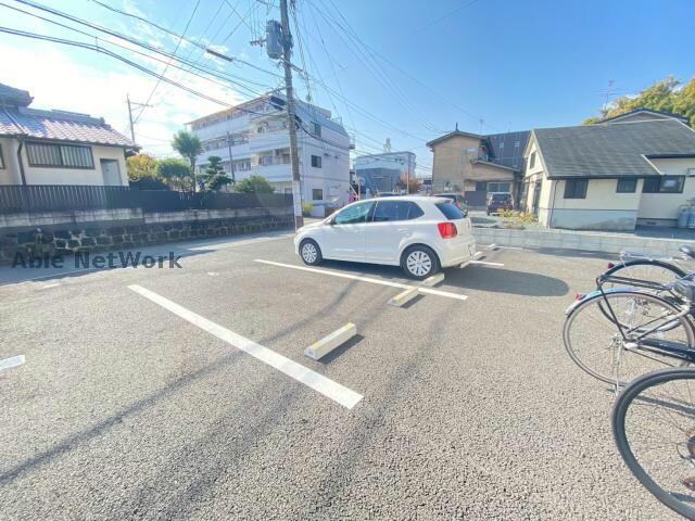 物件外観写真2　