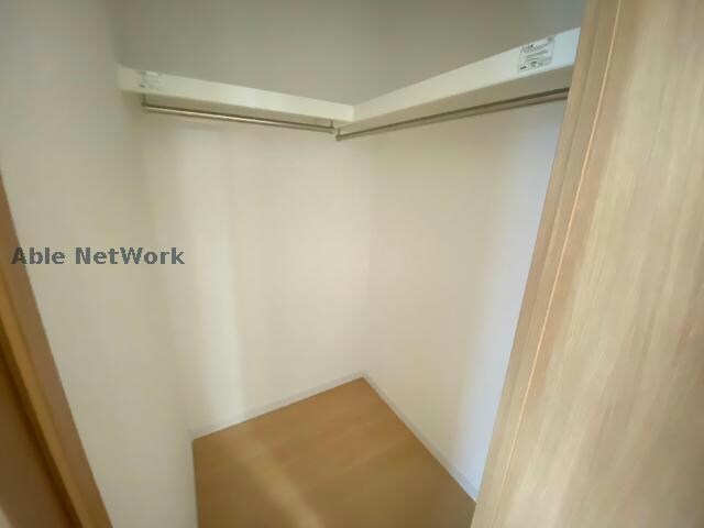 物件内観写真9　(※同型タイプ　現況優先)