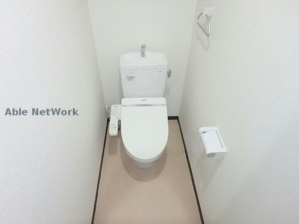 トイレ(同型モデル)