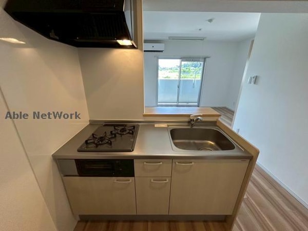 キッチン(同型タイプ　現況優先)