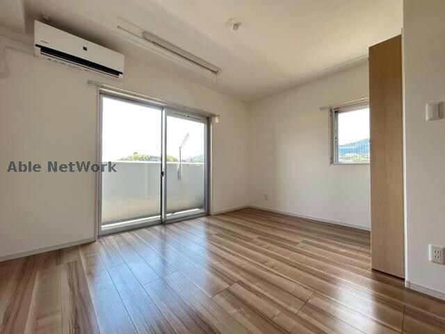 物件内観写真6　(同型タイプ　現況優先)