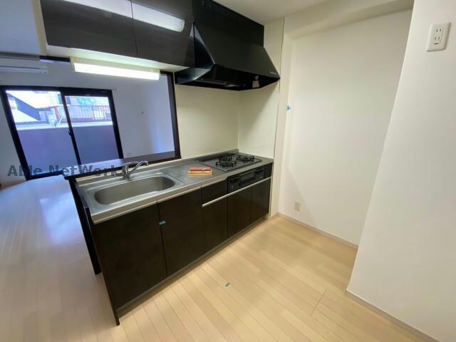 物件内観写真6　(※同型反転　現況優先)