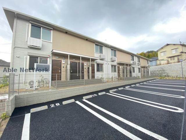 物件外観写真1　(B棟)