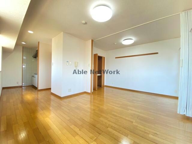 物件内観写真5　(同型タイプ　現況優先)