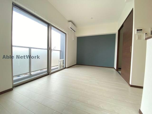 物件内観写真5　(※同型反転・現況優先)