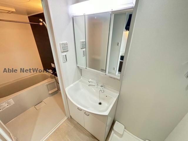 物件内観写真8　(同型　現況優先)