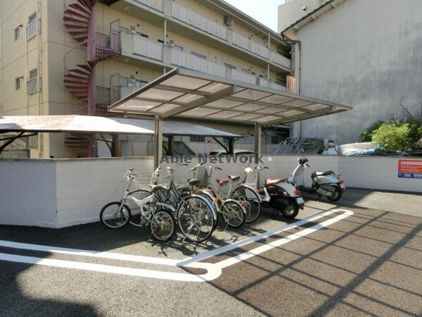駐輪場