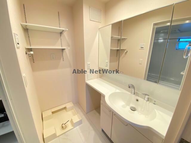 物件内観写真9　(同型モデル)