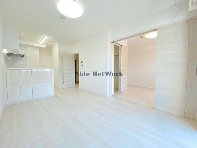 物件内観写真4　(同型　現況優先)