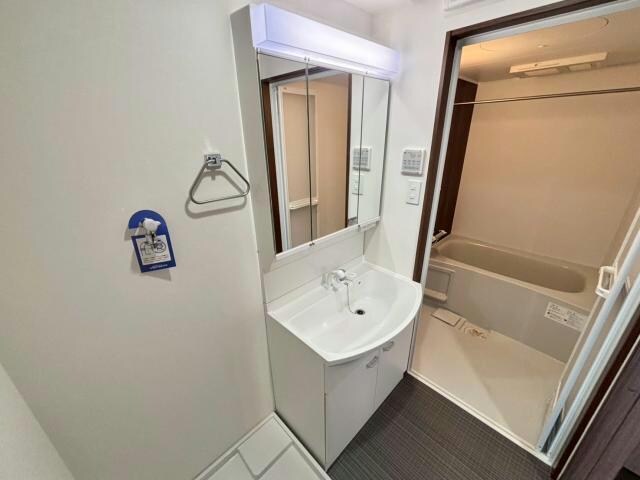 物件内観写真10　(同型　現況優先)