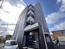 SQUARE三里木駅前の外観写真