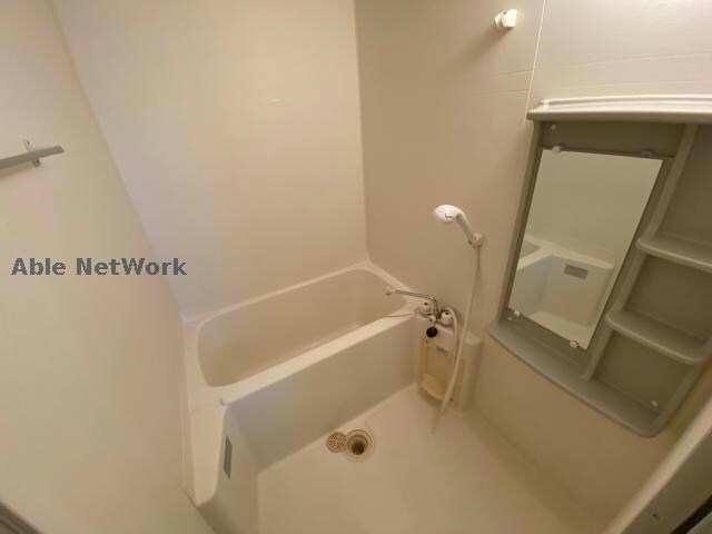 物件内観写真5　(※同型・現況優先)