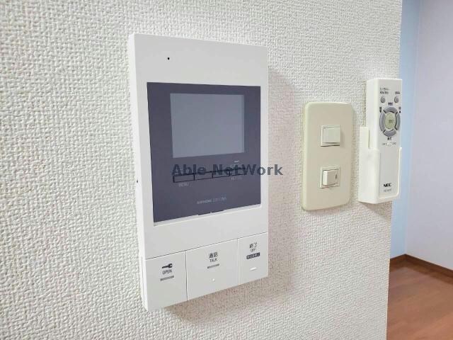 物件内観写真16　(同型　現況優先)