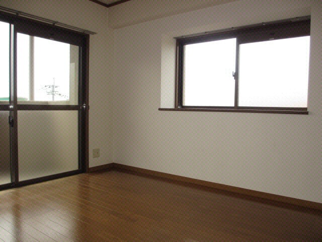 物件内観写真4　(同型モデル)