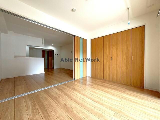 物件内観写真2　(同型タイプ　現況優先)