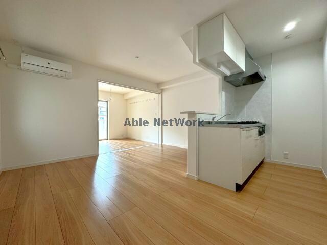 物件内観写真3　(同型タイプ　現況優先)