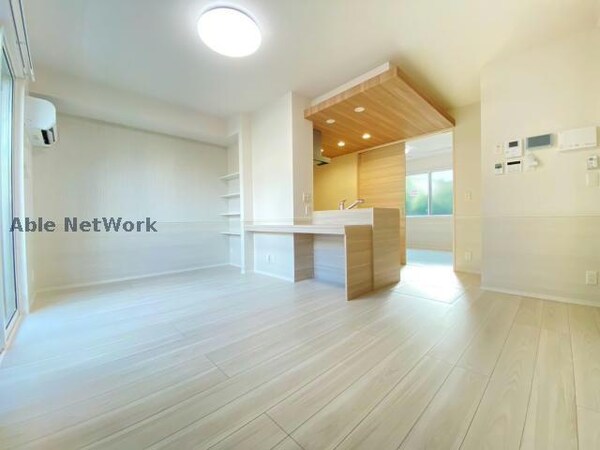 リビングダイニング