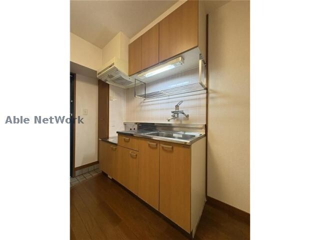 物件内観写真6　(同物件別号室　間取り違います)