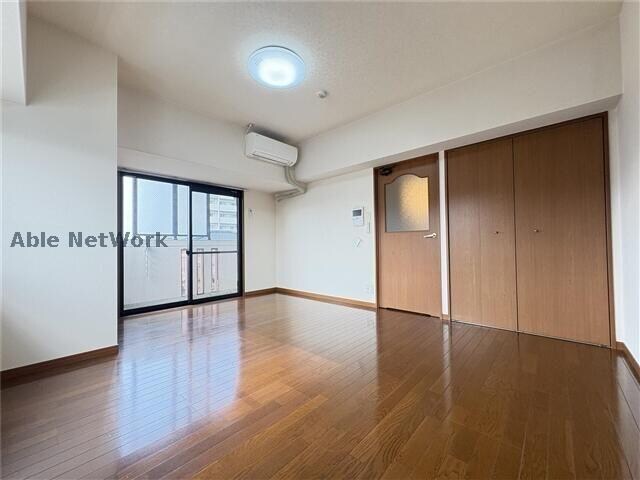 物件内観写真10　(同物件別号室　間取り違います)