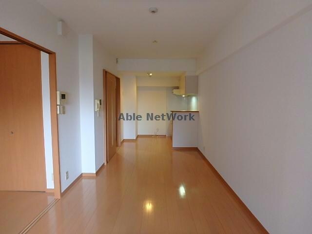 物件内観写真3　(同型　現況優先)