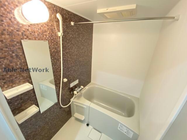 物件内観写真8　(※同型・現況優先)