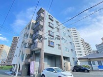 ラフォーレ４番館の外観写真