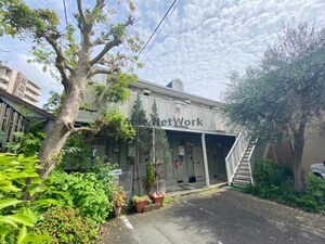 パークノヴァ新屋敷外観写真