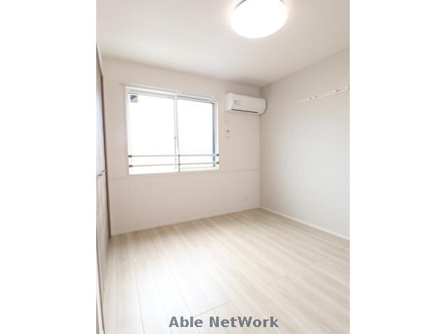 物件内観写真7　(同型反転)