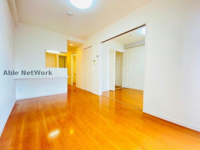 物件内観写真4　(同型　現況優先)