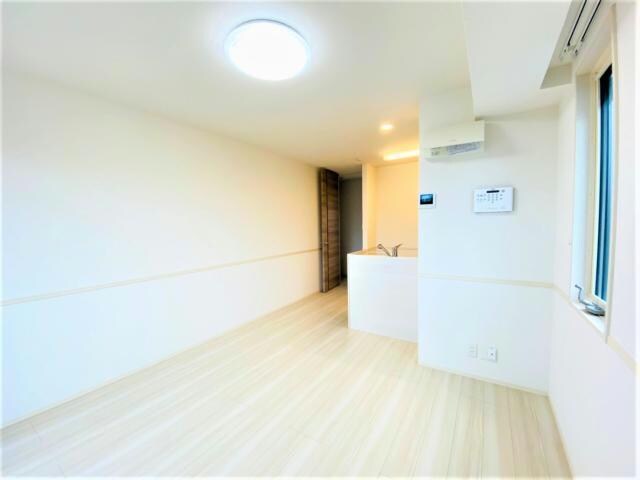 物件内観写真4　(※別部屋　現況優先)