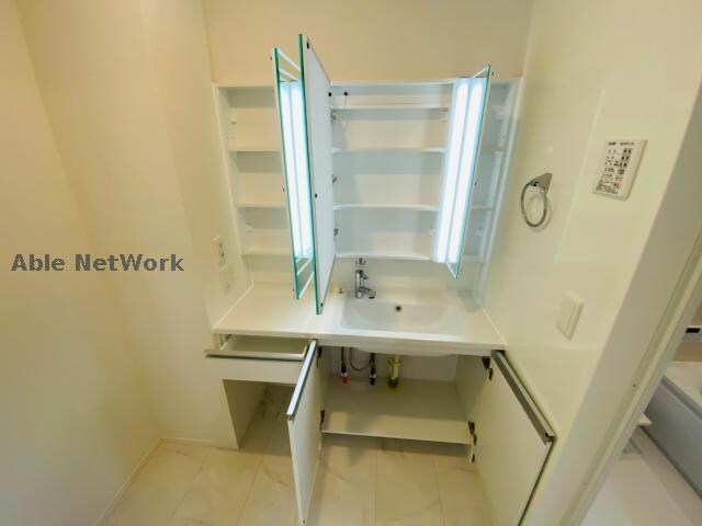 物件内観写真10　(同型　現況優先)