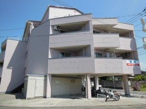 α‐1外観写真