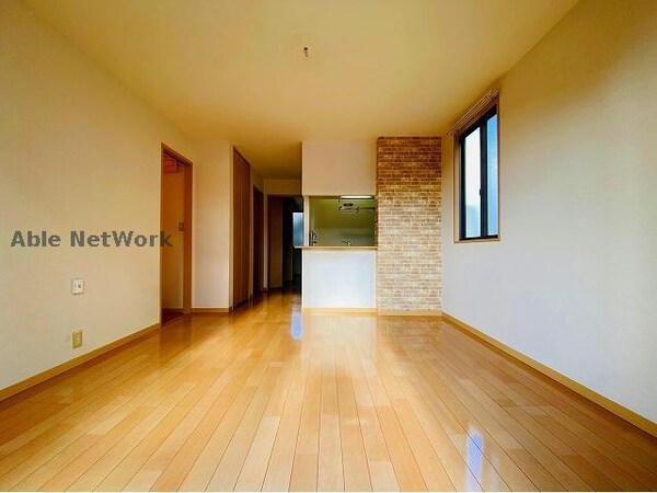 リビングダイニング