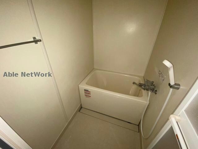 物件内観写真7　(同型タイプ・現状優先)