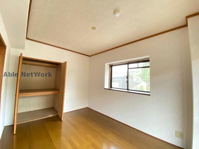 物件内観写真4　(同型反転　現況優先)