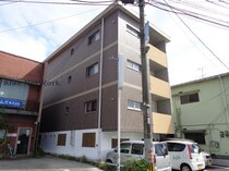 産交バス（熊本市） 鉄工団地通り 3階建 築12年の外観写真