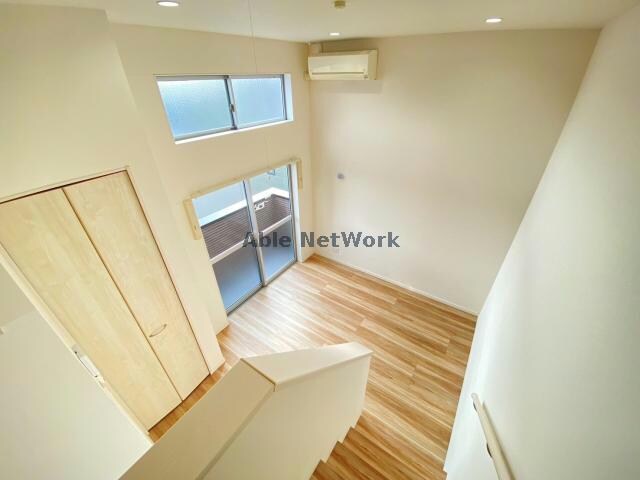 物件内観写真15　(同型反転　現況優先)