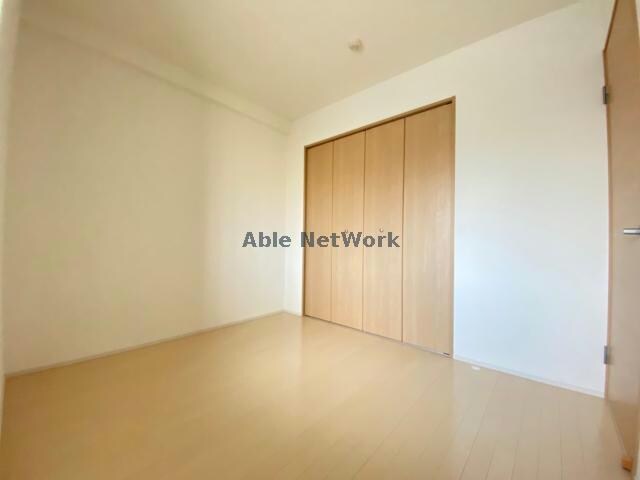 物件内観写真8　(同型　反転　現況優先)