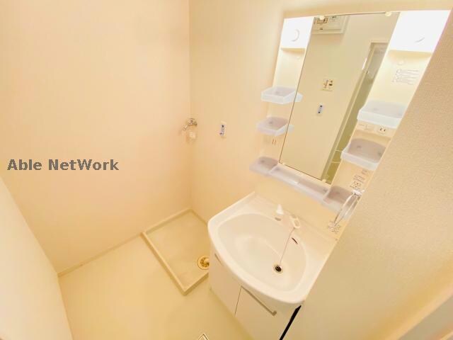 物件内観写真10　(同型別号室写真)