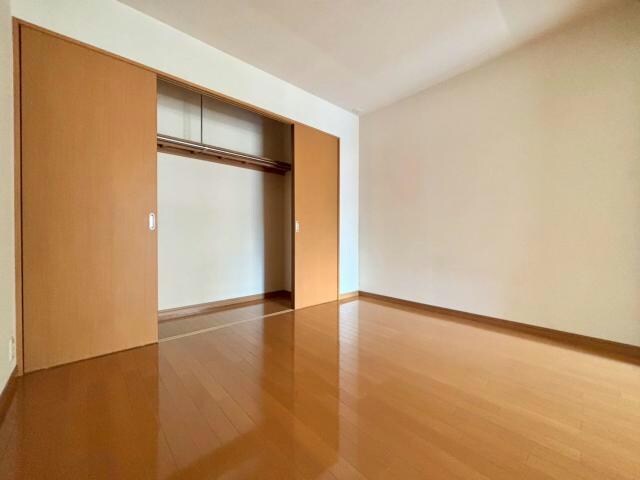 物件内観写真8　(同型　現況優先)