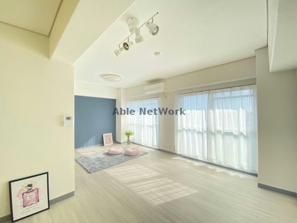 リビングダイニング