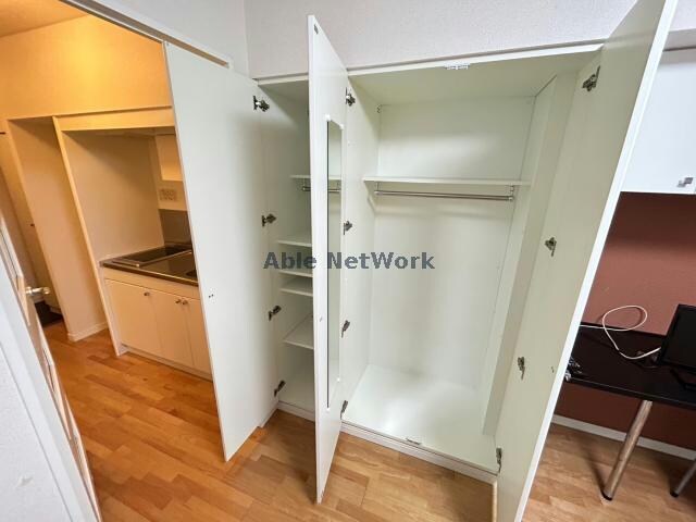 物件内観写真7　(※同型反転タイプ・現況優先)