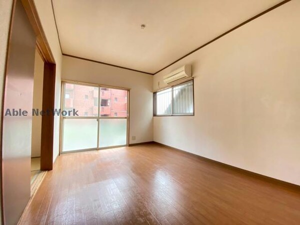 リビングダイニング