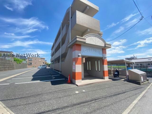 物件外観写真3　(A棟)