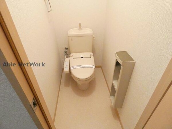 トイレ(同型タイプ　現況優先)