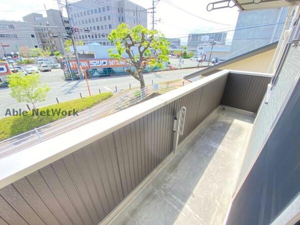 ベランダ・バルコニー(同型反転)