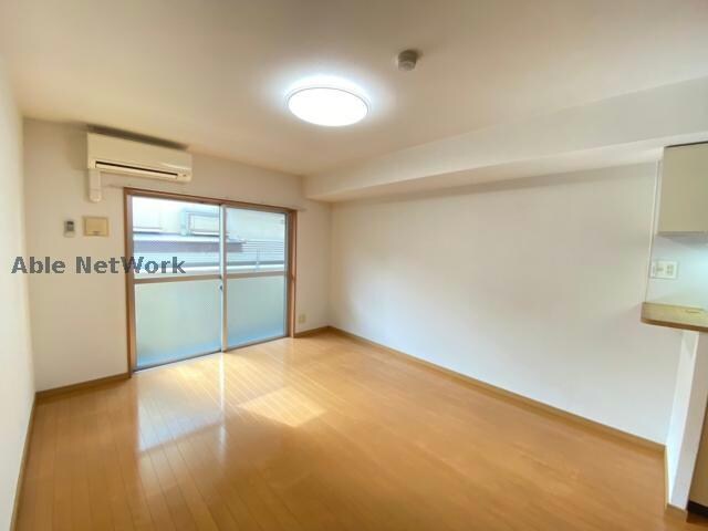 物件内観写真3　(同型モデル)