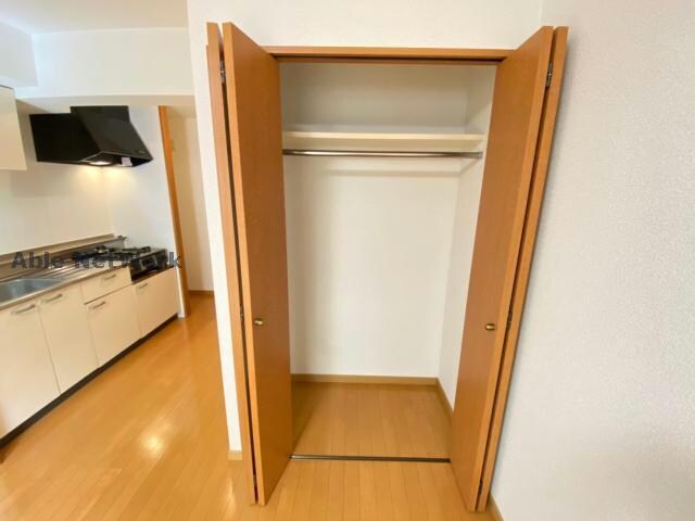 物件内観写真4　(同型モデル)