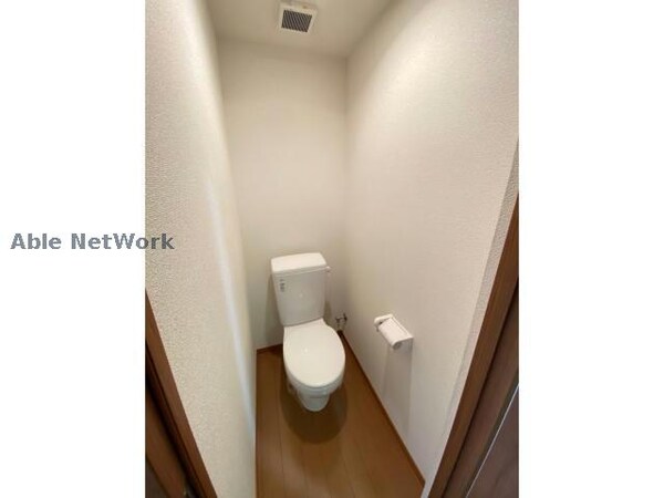 トイレ(温水洗浄便座新設します)